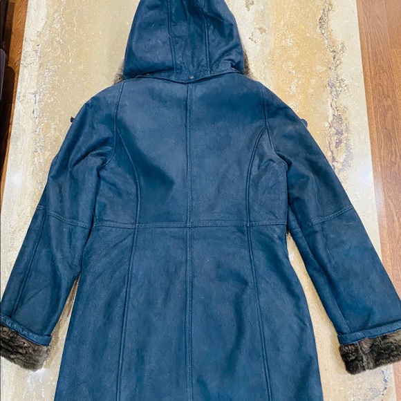 Shipskin Danier jacket with detachable hoody - Picture 2 of 3